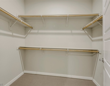 11302 Kraft Mountain Avenue - Photo Thumbnail 17