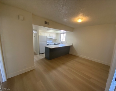 6994 Issac Avenue - Photo Thumbnail 4