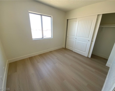 6994 Issac Avenue - Photo Thumbnail 10