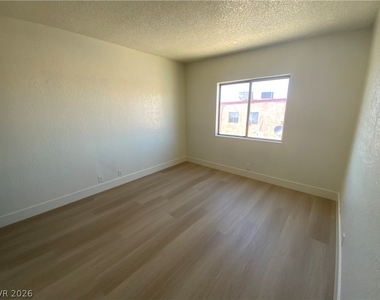 6994 Issac Avenue - Photo Thumbnail 11