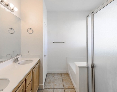11057 Village Crest Lane - Photo Thumbnail 15