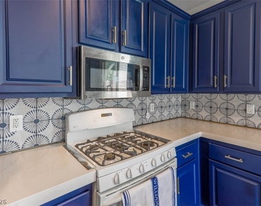11057 Village Crest Lane - Photo Thumbnail 9
