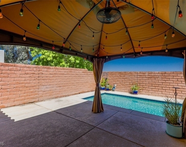 11057 Village Crest Lane - Photo Thumbnail 18