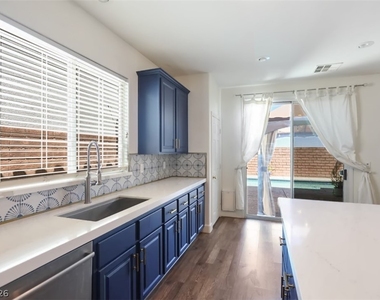 11057 Village Crest Lane - Photo Thumbnail 12