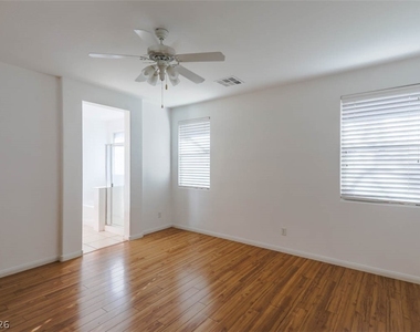 11073 Village Ridge Lane - Photo Thumbnail 23