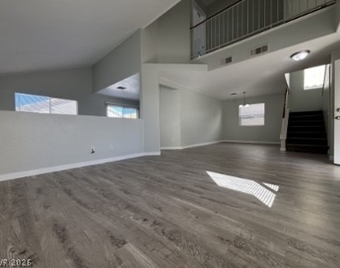 8420 Aspenbrook Avenue - Photo Thumbnail 2