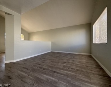 8420 Aspenbrook Avenue - Photo Thumbnail 4