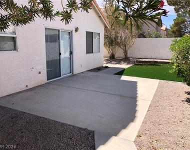8420 Aspenbrook Avenue - Photo Thumbnail 18