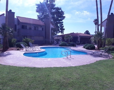 1412 S Bass Drive - Photo Thumbnail 6