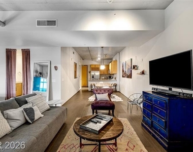 353 E Bonneville Avenue - Photo Thumbnail 13