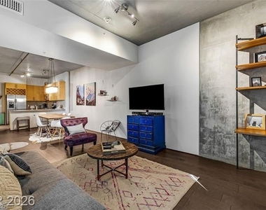 353 E Bonneville Avenue - Photo Thumbnail 1