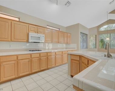 1209 Corona Valley Street - Photo Thumbnail 13