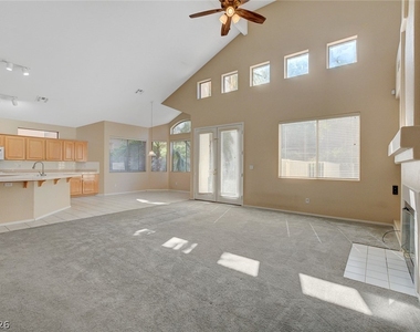 1209 Corona Valley Street - Photo Thumbnail 8