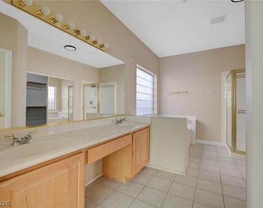 1209 Corona Valley Street - Photo Thumbnail 24