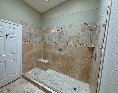 276 Heatherstone Street - Photo Thumbnail 37