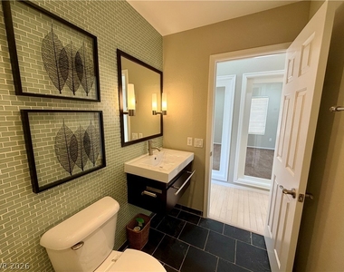 276 Heatherstone Street - Photo Thumbnail 24