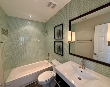 276 Heatherstone Street - Photo Thumbnail 23