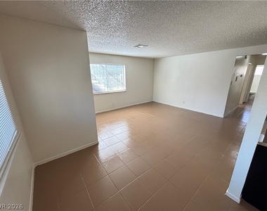 6940 Hopkins Drive - Photo Thumbnail 4