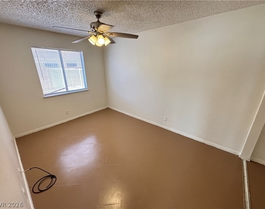 6940 Hopkins Drive - Photo Thumbnail 16