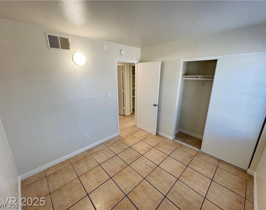 1420 Putnam Avenue - Photo Thumbnail 15