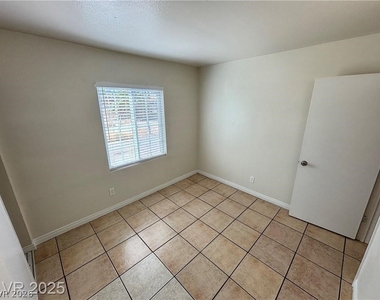 1420 Putnam Avenue - Photo Thumbnail 12