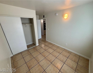 1420 Putnam Avenue - Photo Thumbnail 9