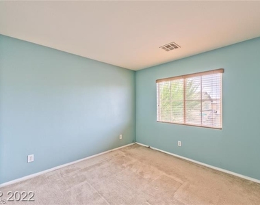 9501 Wooded Heights Avenue - Photo Thumbnail 8