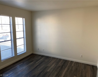 3911 Cambridge Street - Photo Thumbnail 5