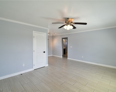 1003 E Clark Avenue - Photo Thumbnail 14