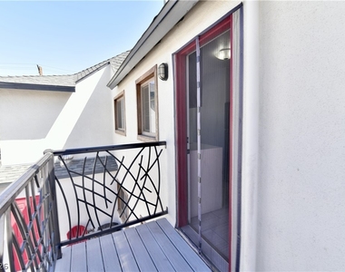 1003 E Clark Avenue - Photo Thumbnail 15