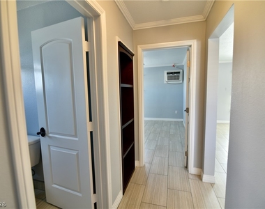 1003 E Clark Avenue - Photo Thumbnail 8