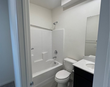 2801 Gallarate Drive - Photo Thumbnail 12