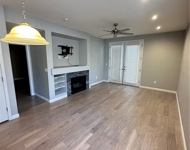 10340 Bentley Oaks Avenue - Photo Thumbnail 9