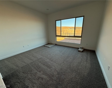 162 Sun Glaze Avenue - Photo Thumbnail 23