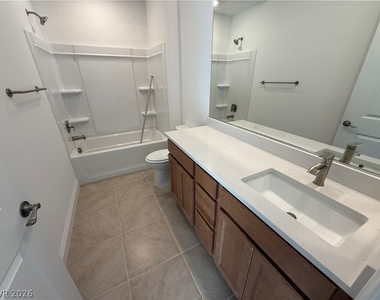 162 Sun Glaze Avenue - Photo Thumbnail 7