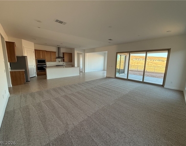 162 Sun Glaze Avenue - Photo Thumbnail 17