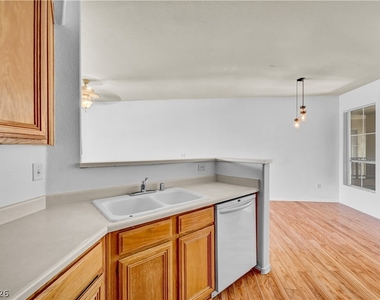 7147 Durango - Photo Thumbnail 12