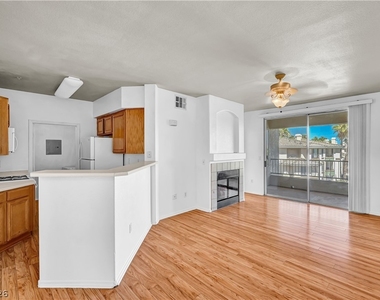 7147 Durango - Photo Thumbnail 3