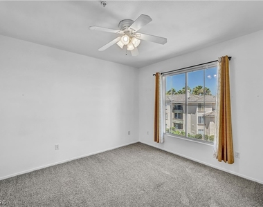 7147 Durango - Photo Thumbnail 23