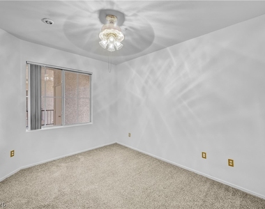 7147 Durango - Photo Thumbnail 19