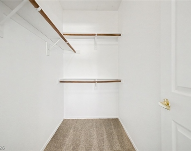 1050 E Cactus Avenue - Photo Thumbnail 18