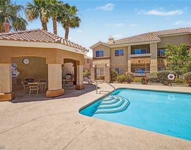 1050 E Cactus Avenue - Photo Thumbnail 29