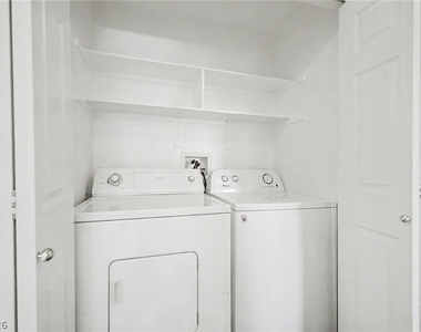1050 E Cactus Avenue - Photo Thumbnail 24