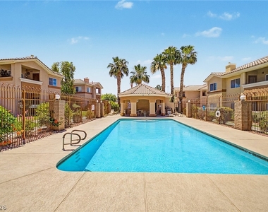 1050 E Cactus Avenue - Photo Thumbnail 30