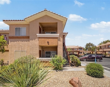 1050 E Cactus Avenue - Photo Thumbnail 1