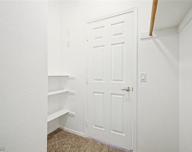 1050 E Cactus Avenue - Photo Thumbnail 23