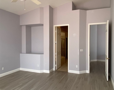 8727 Stockholm Avenue - Photo Thumbnail 22