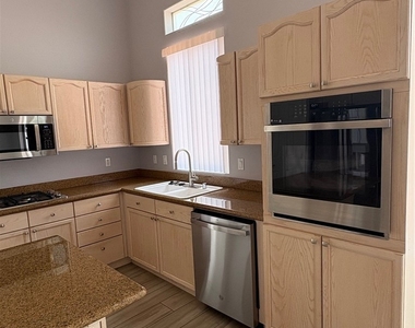 8727 Stockholm Avenue - Photo Thumbnail 9