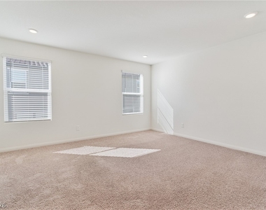 9079 Vesey Avenue - Photo Thumbnail 10