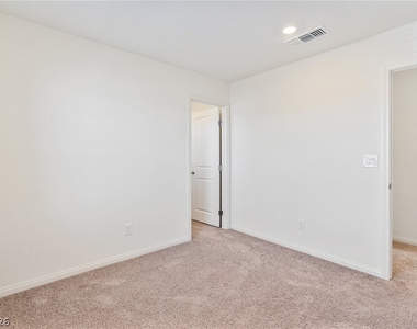 9079 Vesey Avenue - Photo Thumbnail 20